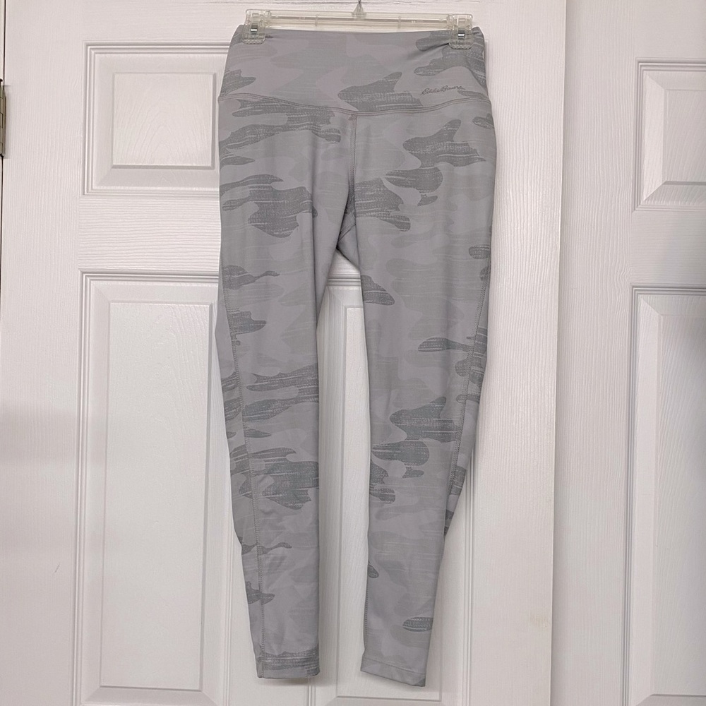 Eddie Bauer Gray Camo Print Crop Legging Sz S